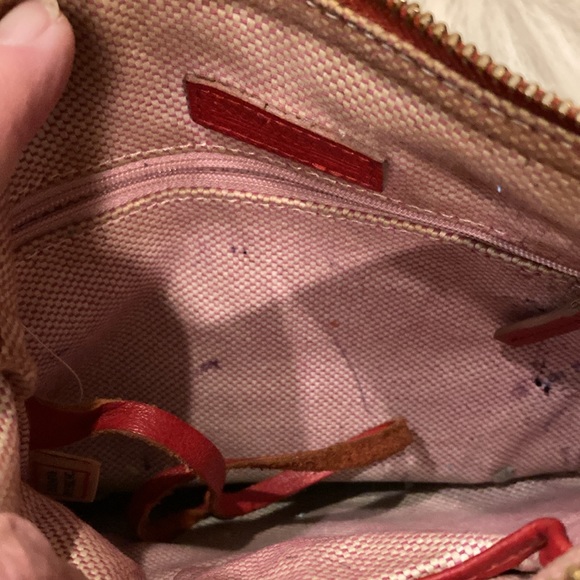 Dooney & Bourke red bag - Picture 6 of 8